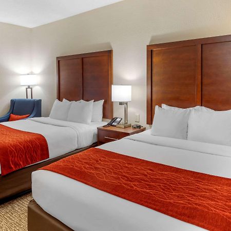 Comfort & Inn Suites Кантон Екстериор снимка